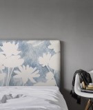 Tête de lit myQuintus modèle Haku par Marion Hamaide, couleur bleue - showroom