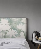 Tête de lit myQuintus modèle Haku par Marion Hamaide, couleur verte - showroom