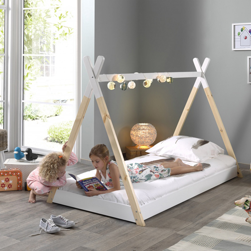 lit-tipi-enfant-deco-minimaliste-chambre