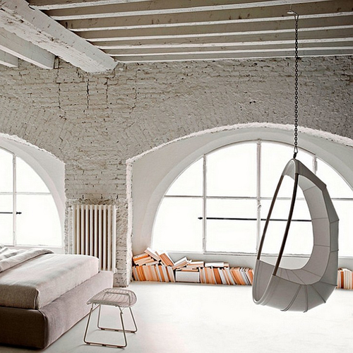 chambre-industrielle-lumineux-blanc-briques-suspendu