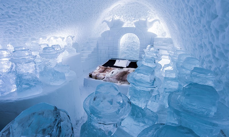 lit glace hotel